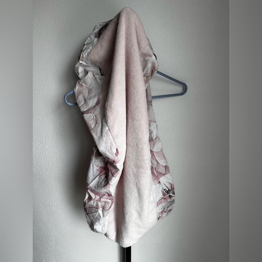 Lambs and ivy bassinet / changing pad cover